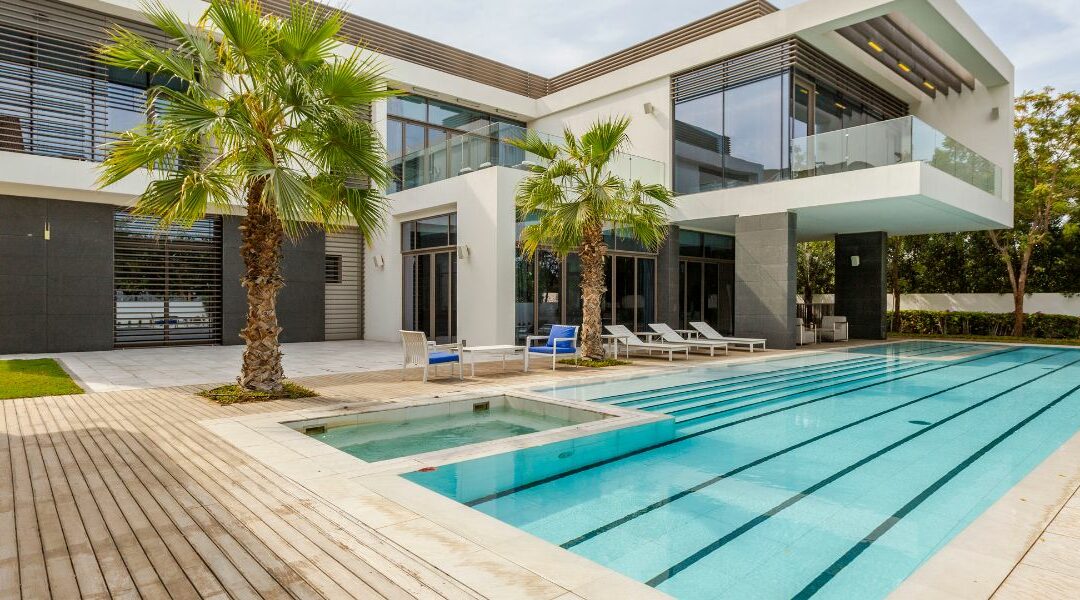 Hivernage de piscine : étapes à suivre pour éviter les dégâts